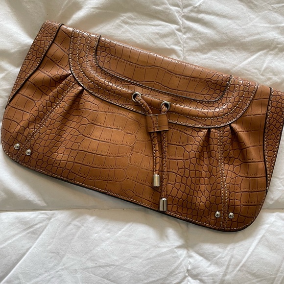 Clutch - Picture 1 of 1